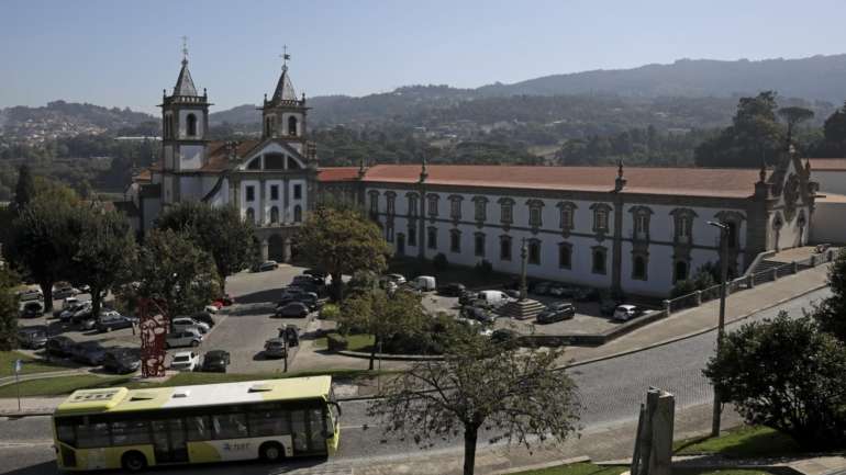 Em respostas aos deputados, o autarca de Santo Tirso insistiu que a câmara "não falhou" na forma como respondeu ao incêndio que vitimou mais de 70 animais na serra da Agrela