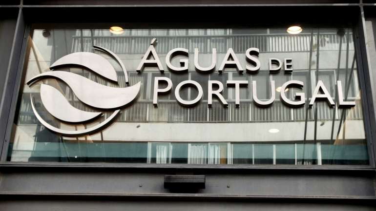 O trabalho monitorizou, adicionalmente, a circulação do vírus nas redes de drenagem de esgotos dos hospitais Curry Cabral, em Lisboa, Eduardo Santos Silva, em Vila Nova de Gaia, e Senhora da Oliveira, em Guimarães