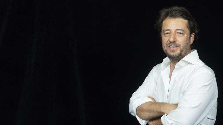 Miguel Poiares Maduro foi Ministro Adjunto e do Desenvolvimento Regional e é hoje professor universitário, entre outros cargos