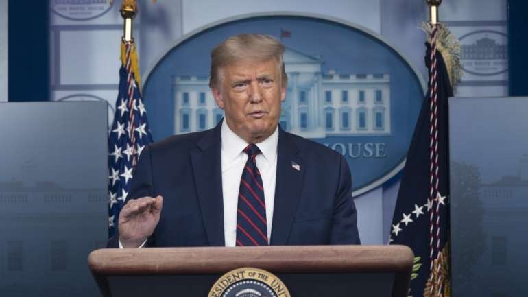 Trump diz que a redução do subsídio extra para os desempregados de 200 dólares é "um incentivo à procura de trabalho"