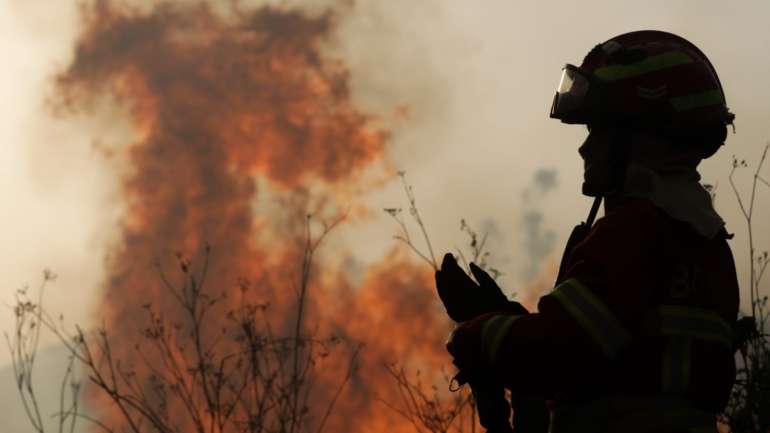 Além do incêndio florestal, que deflagrou a 17 de junho de 2017 em Pedrógão Grande, em outubro do mesmo ano morreram 51 pessoas e mais de 70 ficaram feridas em fogos em 14 municípios