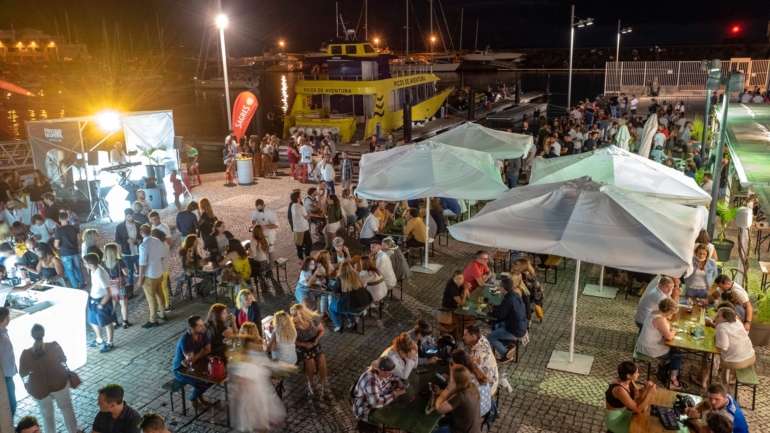 Há pelo menos uma cadeia de transmissão local do vírus, com incidência nos concelhos de Ponta Delgada e Vila Franca do Campo