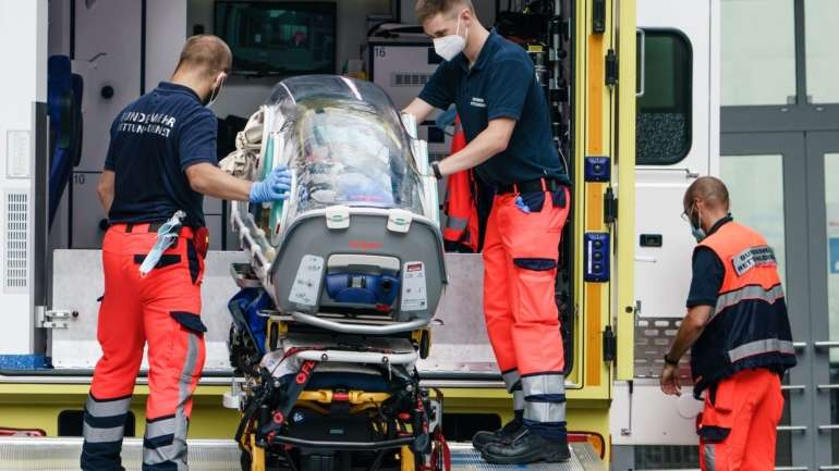 O avião que transportou Navalny até Berlim aterrou na capital alemã durante a manhã deste sábado