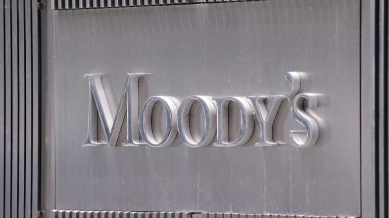 "Apesar de Portugal continuar num ciclo de desalavancagem, com a dívida pública em trajetória descendente — fator com peso relevante na avaliação da Moody's —, tal poderá ainda não ser suficiente para despoletar uma subida de rating"