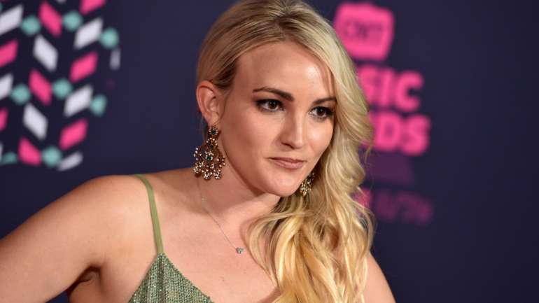 Aos 29 anos, Jamie Lynn Spears quer controlar os bens da irmã