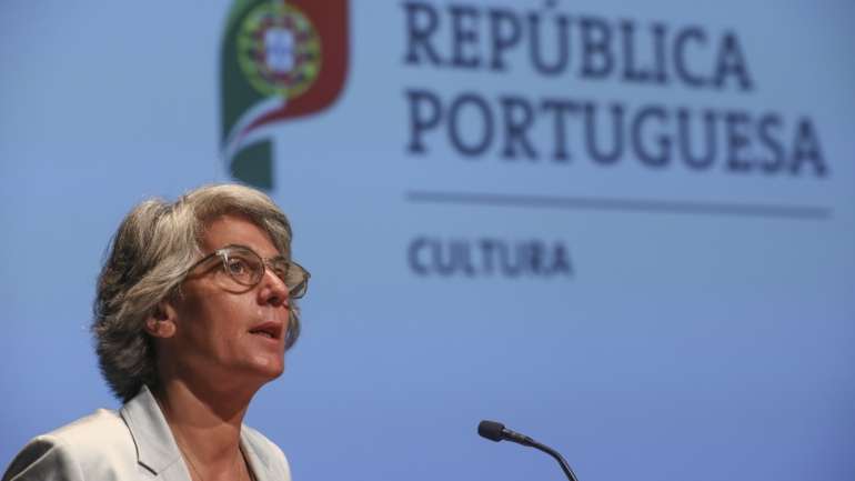 "Com uma obra vasta, que os géneros literários nunca conseguiram capturar [em exclusivo] por completo, a escrita de Lídia Jorge destaca-se pela qualidade, pela abrangência e pelo diálogo permanente com a experiência histórica e literária portuguesas", refere Graça Fonseca.