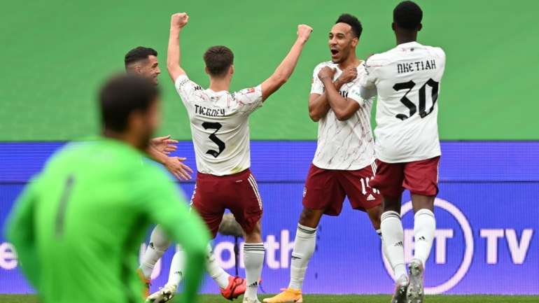 Aubameyang marcou o primeiro golo do encontro e dedicou o momento a Chadwick Boseman, ator que faleceu este sábado aos 43 anos vítima de doença prolongada