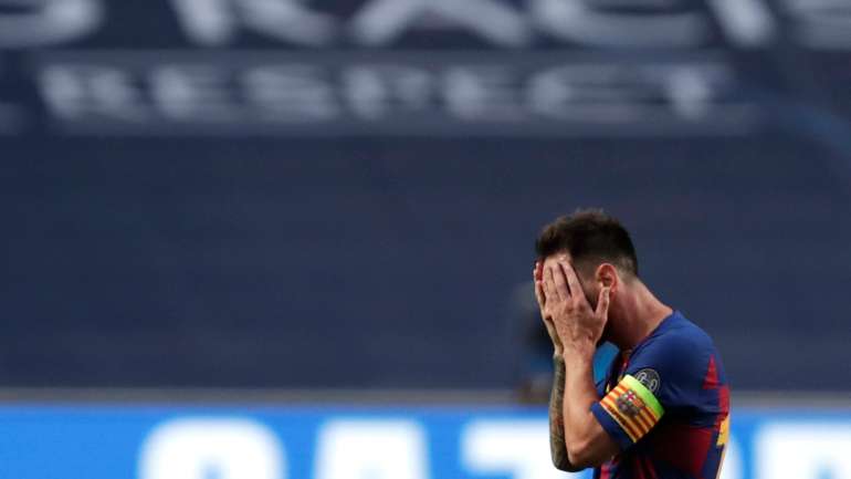 Dez dias depois, Lionel Messi deu um passo atrás e assumiu continuidade no Barcelona entre críticas ao presidente do clube