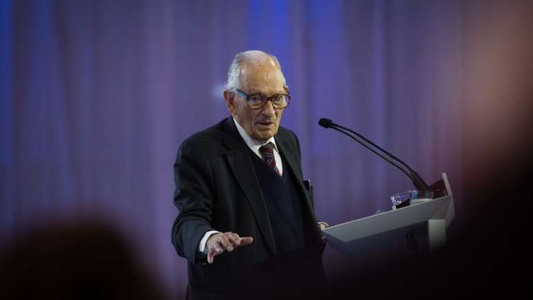 Adriano Moreira é professor universitário e ex-presidente do CDS