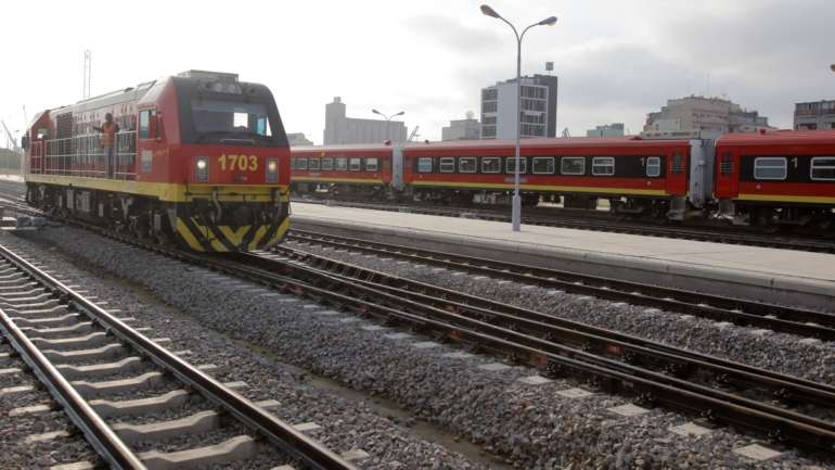 A diplomata destaca que se pretende que este não seja apenas um corredor de transportes, mas também de desenvolvimento económico