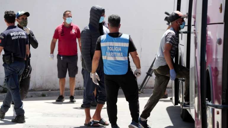 Desde dezembro chegaram ao Algarve seis embarcações com 97 migrantes, 28 dos quais desembarcaram na terça-feira
