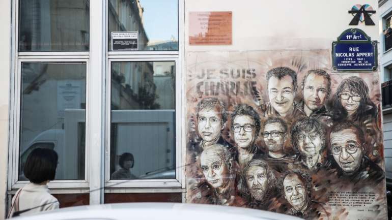 Na carta aberta, intitulada "Juntos, vamos defender a liberdade", alerta-se para a necessidade de defender a liberdade de expressão contra os ataques de que é alvo