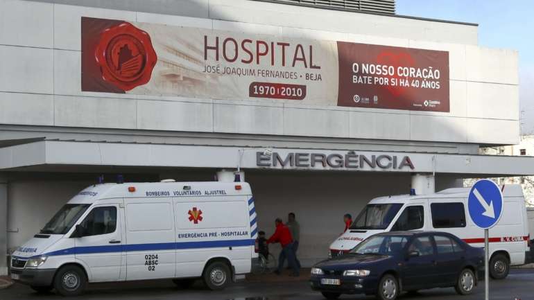 Entre os 16 profissionais infetados, há 10 enfermeiros, quatro assistentes operacionais, um técnico e um médico