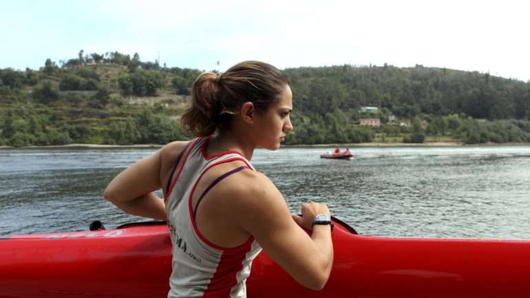 Joana Vasconcelos juntou assim uma medalha de ouro à de bronze alcançada no sábado na prova de K1 200 metros