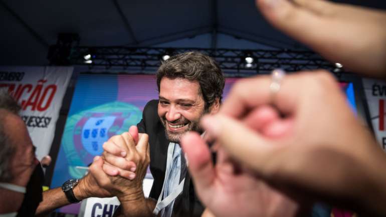 Em comunicado, o partido de André Ventura explica que "comportamentos desta natureza não serão admitidos"