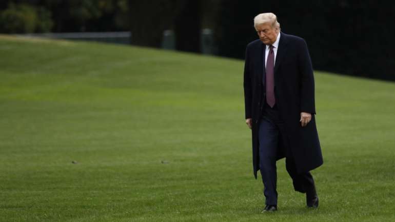 Trump deixou a Casa Branca para ser hospitalizado no centro médico Walter Reed