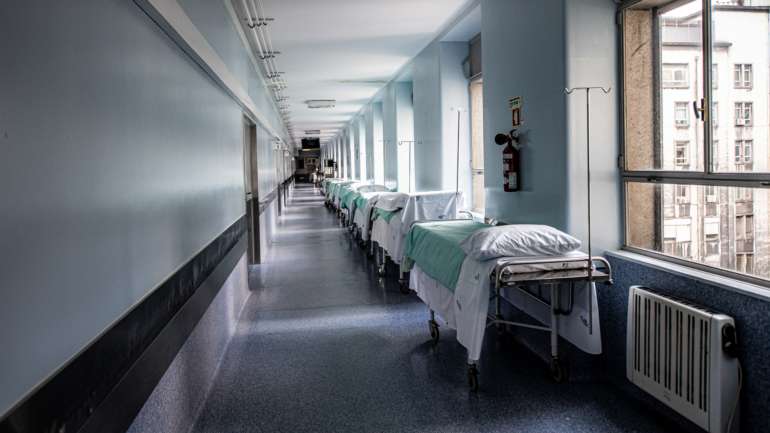 Nas últimas 48 horas, há um balanço (entre saídas e novas entradas) de mais 33 pessoas nos hospitais. Em contraponto, ocupação de UCI não subiu