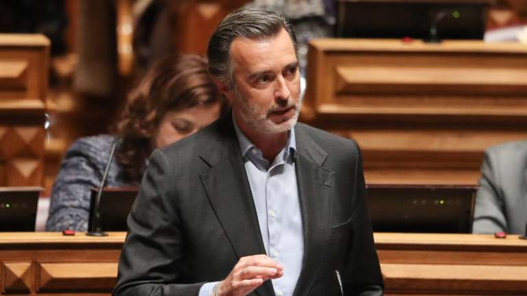 No texto enviado para a residência de S. Bento afirma-se que o presidente do TdC, Vitor Caldeira, fez "vários pedidos para ser recebido em audiência formal pelo primeiro-ministro, mas nunca obteve resposta"