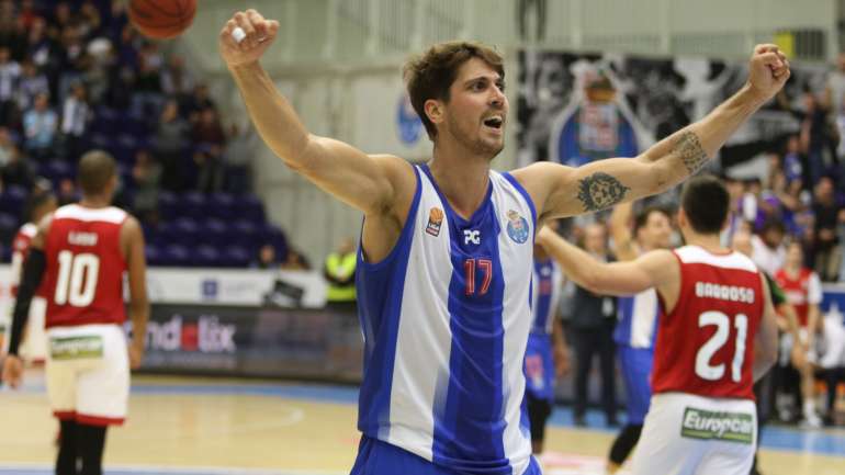 João Soares, jogador que passou pelo Benfica, foi um dos destaques do FC Porto em Odivelas além de Max Landis, o melhor em campo