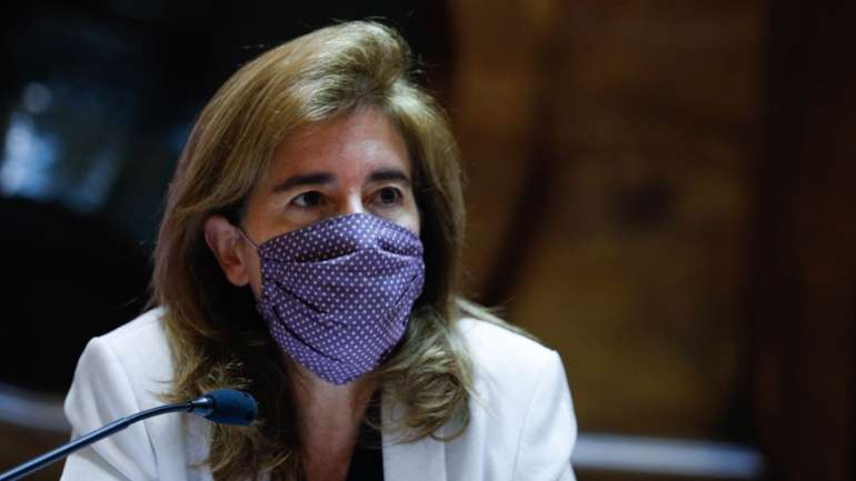 A ministra da Segurança Social tem mais dois contributos, num momento em que as contas da Segurança Social se encontram pressionadas