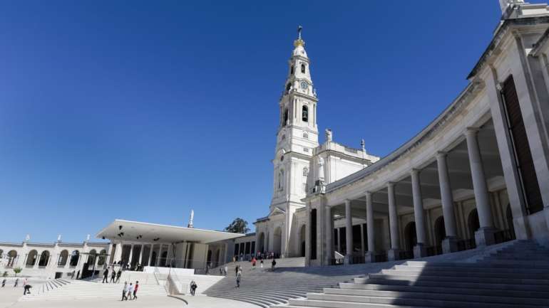 "A paz pela qual rezamos começa dentro de nós, começa quando deixamos de alimentar conflitos, quando aprendemos a perdoar, a escutar e a procurar o bem comum, começa quando o nosso coração se deixa pacificar por Jesus Cristo", disse o Arcebispo de Braga