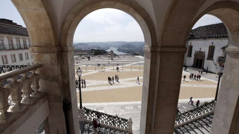 O Conselho de Veteranos da Universidade de Coimbra salientou que "o crescente número de casos [de Covid-19] dos últimos dias" preocupa a entidade