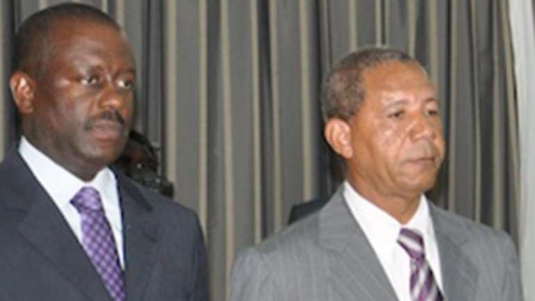 "Dino" e "Kopelipa" dois dos homens mais poderosos do regime de José Eduardo dos Santos