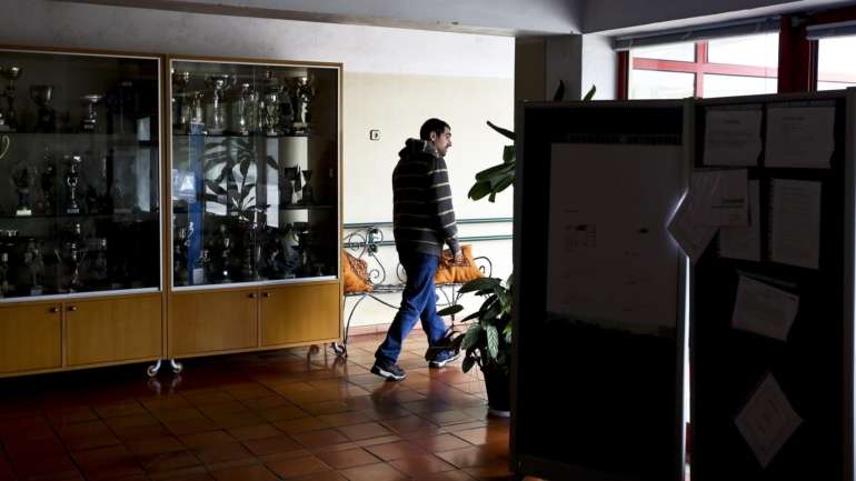Os especialistas alertam para o agravamento da saúde mental e psicológica dos portugueses durante a pandemia de Covid-19.