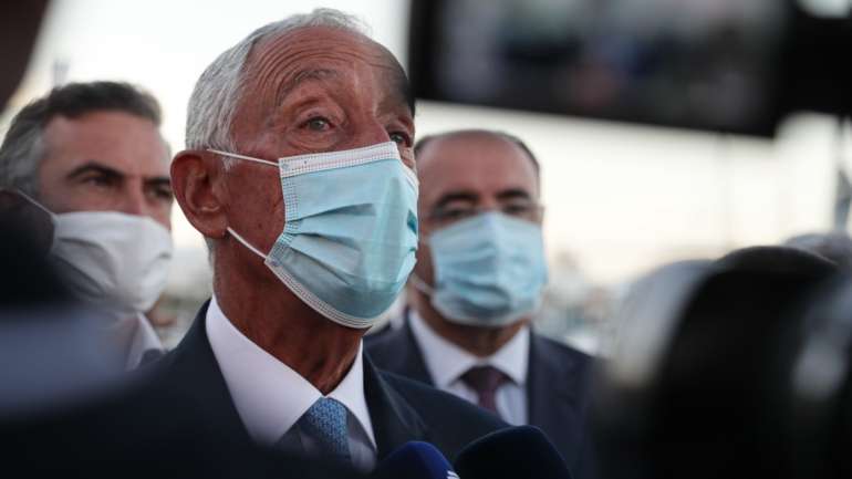 Presidente esteve numa visita a Aljezur e voltou a falar da necessidade de um acordo de médio prazo.