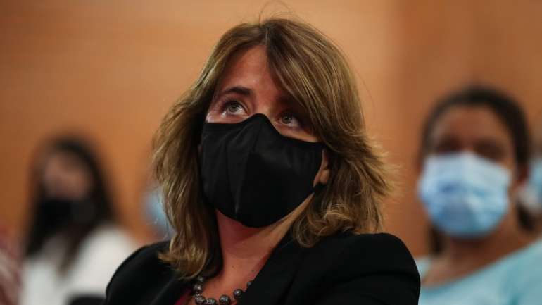 Catarina Martins reuniu-se, em Lisboa, com profissionais de saúde e especialistas