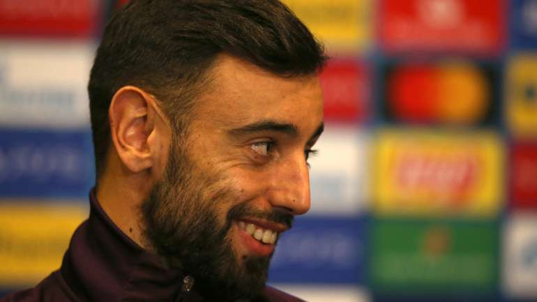 Bruno Fernandes assumiu que soube em plena conferência de imprensa, ao mesmo tempo dos jornalistas, que iria ser capitão frente ao PSG no arranque da Champions