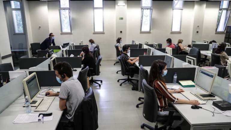 Só na semana de 10 a 16 de Outubro, o SNS24 ultrapassou a barreira das 20 mil chamadas diárias