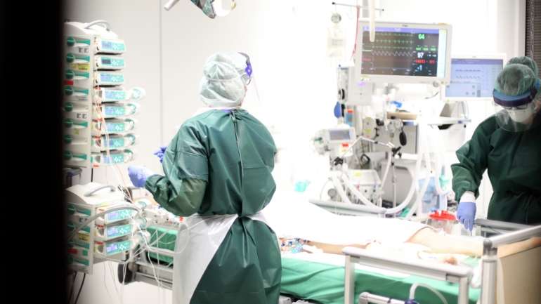 A Europa é a terceira região do mundo mais afetada pela pandemia com 8,3 milhões de pessoas infetadas