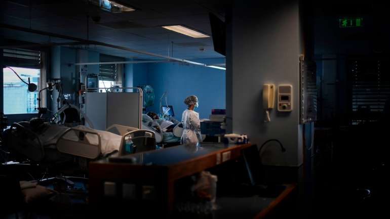 O Hospital-Escola Fernando Pessoa, em Gondomar, tinha esta terça-feira dez doentes do Hospital Padre Américo, em Penafiel