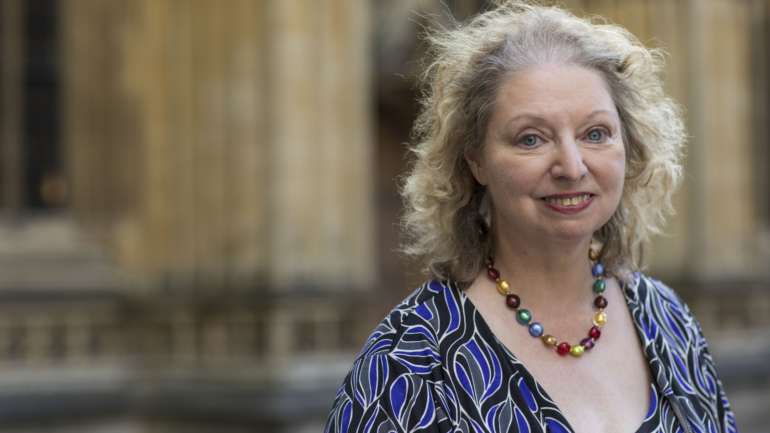 Hilary Mantel recebeu duas vezes o Booker Prize, pelos primeiros dois volumes da trilogia sobre Thomas Cromwell