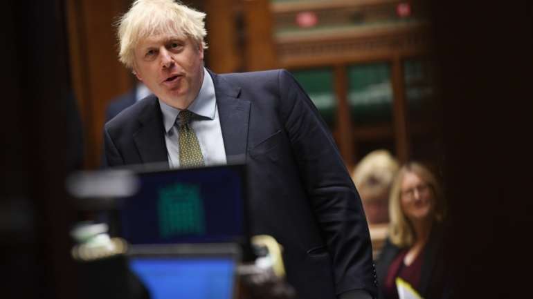 O primeiro-ministro Boris Johnson fez uma conferência de imprensa este sábado quase ao mesmo tempo que António Costa, em Portugal