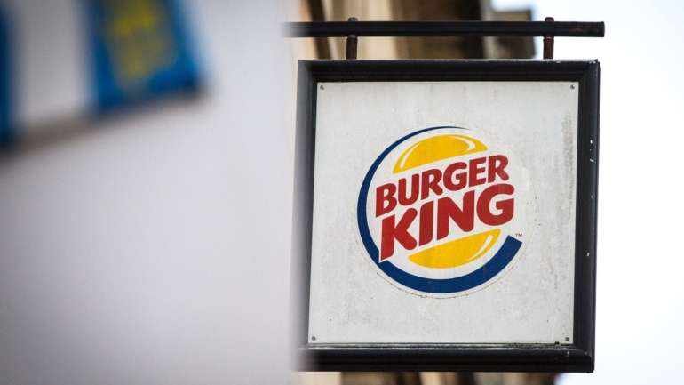 A Burger King explica que os restaurantes "empregam milhares de pessoas" e que "neste momento" precisam de ajuda