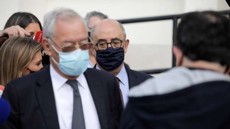 O ex-ministro da Defesa, Azeredo Lopes, à chegada do Tribunal de Santarém