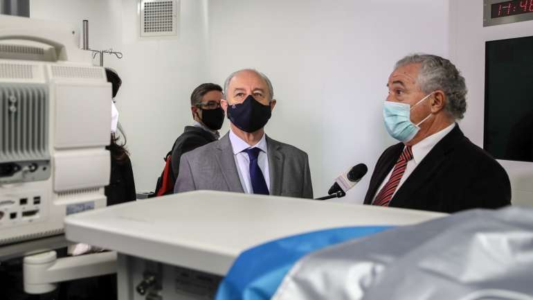 Na opinião de Rui Rio, importa que Marta Temido e o Governo ponham "a racionalidade acima da emotividade" e olhem para o Hospital Compaixão com "sentido do interesse público"