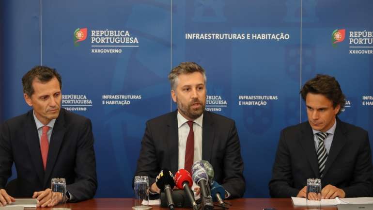O Governo aprovou um conjunto de medidas excecionais e temporárias dirigidas ao arrendamento, inclusive um regime excecional dirigidos a arrendatários que se vejam impossibilitados de pagar atempadamente as rendas