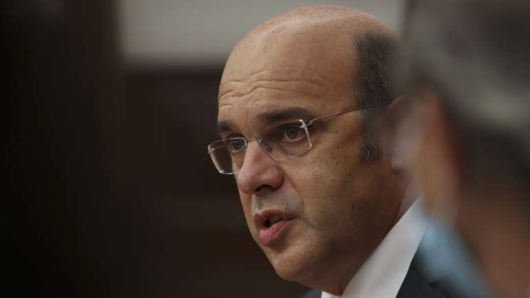 O ministro da Economia, Pedro Siza Vieira, explicou em conferência de imprensa as novas medidas de apoio às empresas