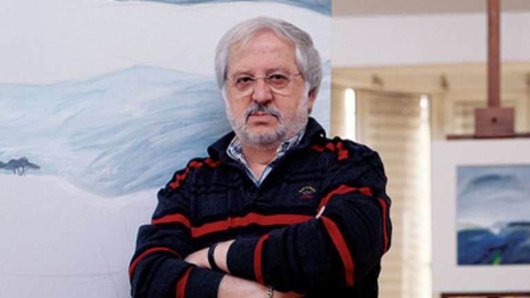O pintor nasceu em Estremoz, em 1935, e formou-se em pintura com 20 valores, assim como os restantes membros do grupo