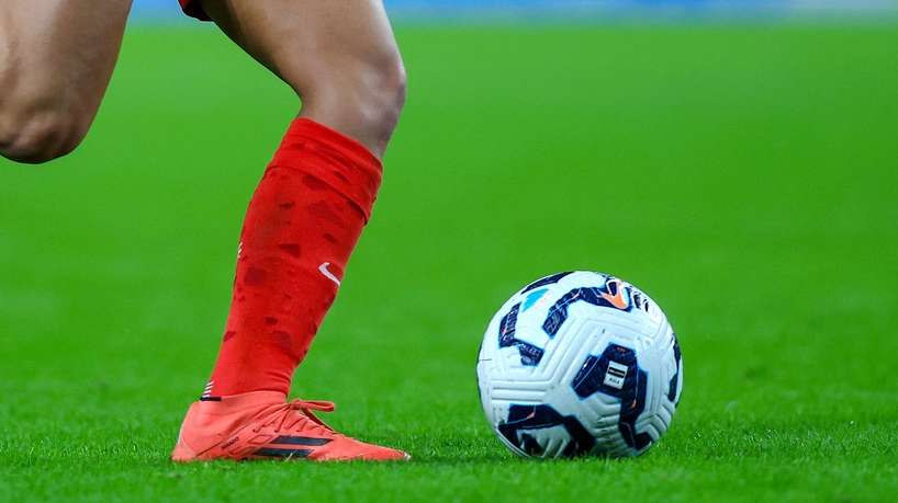 Ana Borges, jogadora de Portugal, em ação durante o jogo da 1.ª mão da ronda 2 do Play-off do Europeu Feminino 2025 de futebol, Portugal vs República Checa, no Estádio do Dragão, no Porto, 29 de novembro 2024. ESTELA SILVA/LUSA