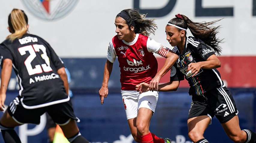 O jogo já contou com a presença de várias internacionais que estiveram no Mundial, como Dolores e Catarina Amado