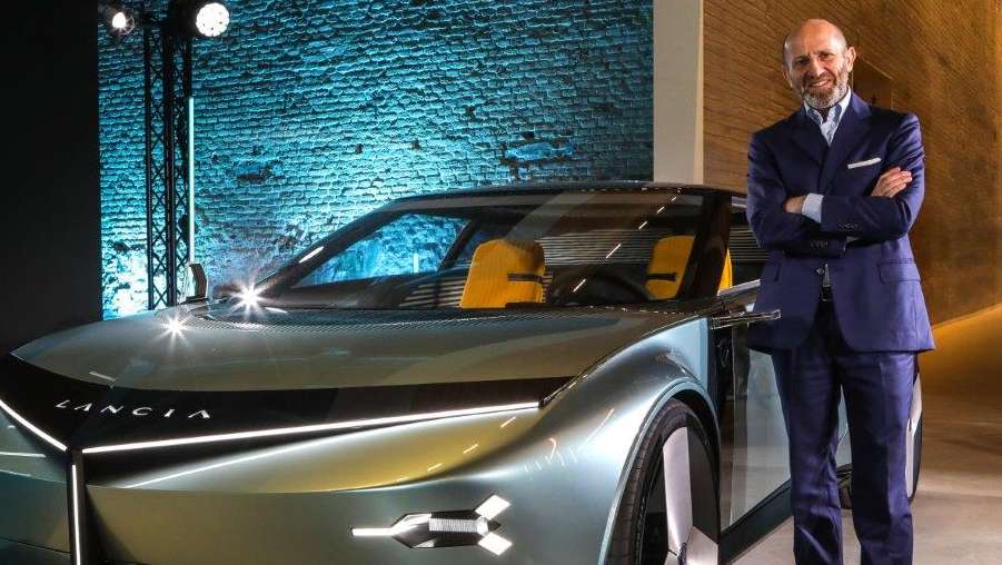 O segundo lançamento da Lancia está confirmado para 2026. Assente na STLA Medium, o Lancia Gamma será um fastback eléctrico, capaz de percorrer mais de 700 km com uma carga completa