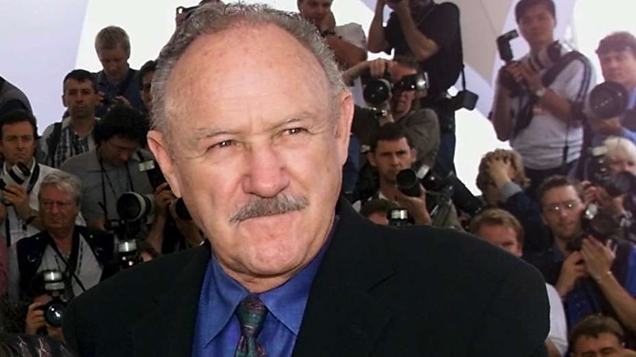 O ator norte-americano vencedor de um Óscar, Gene Hackman, de 95 anos, e a sua mulher, Betsy Arakawa foram encontrados mortos hoje de madrugada na sua casa em Santa Fé, no Novo México, EUA, segundo a polícia local.. PASCAL GUYOT / EPA