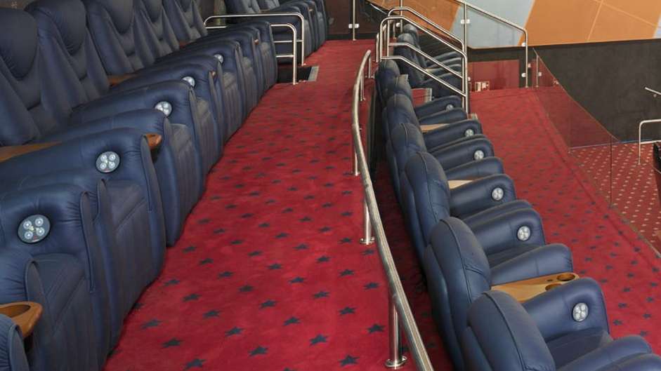 O LoureShopping e a câmara municipal de Loures concordaram em manter um espaço cultural em substituição do antigo recinto de cinema