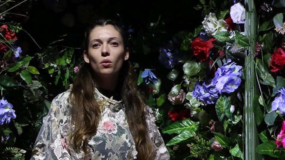 Para o encenador de "Manuela Rey is in da house" (protagonizada por Mariana Carvalhal, Rafaela Sá, Raquel Crespo e Teresa Vieira), a atriz representa “a união de que muitas vezes sentimos falta”