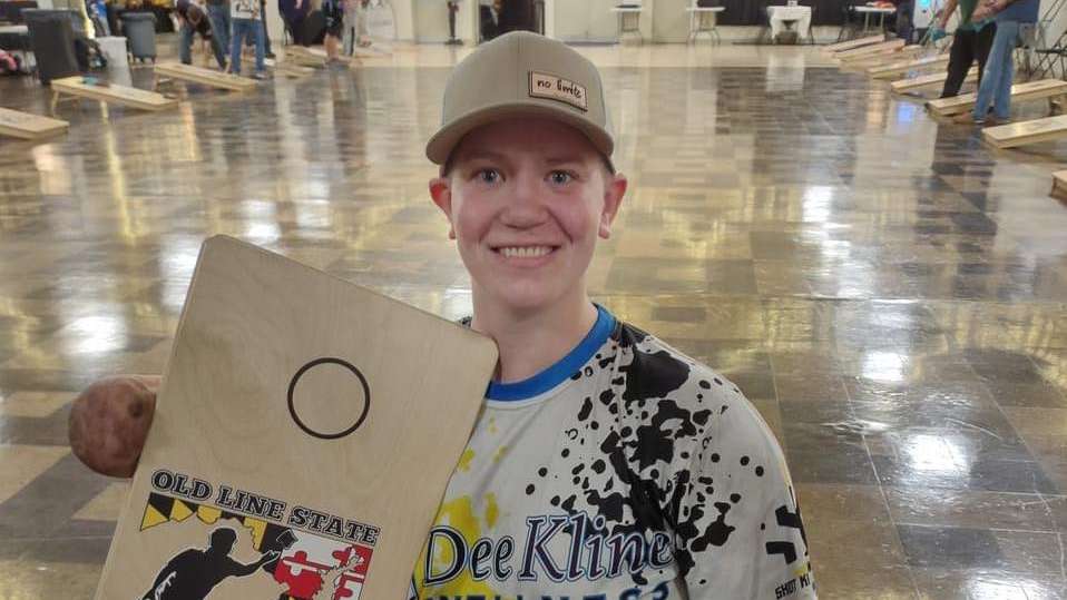 Dayton Webber, atleta profissional de cornhole