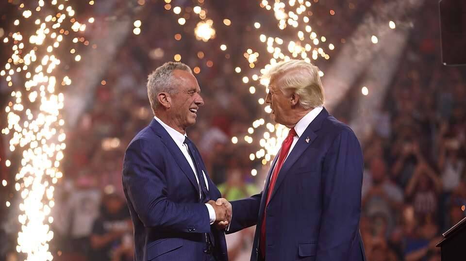 O secretário da Saúde, Robert F. Kennedy Jr., e outros altos responsáveis têm pressionado para respostas rápidas acerca do autismo